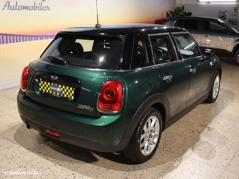 MINI 5 Portas Cooper D - 25