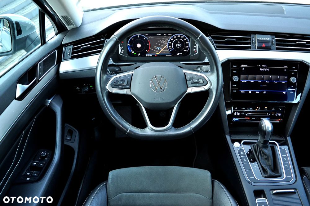 Volkswagen Passat 2.0 TDI EVO Elegance DSG - 20