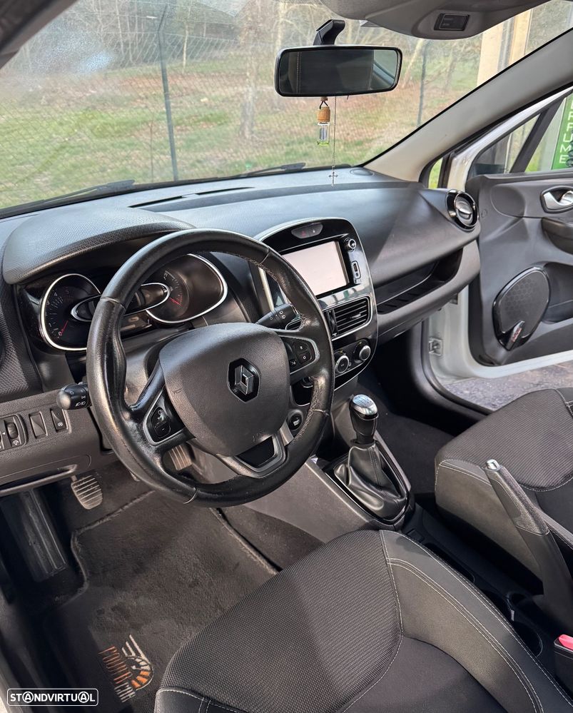 Renault Clio - 7