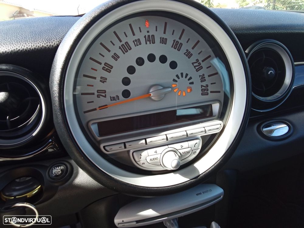MINI Clubman Cooper D - 15