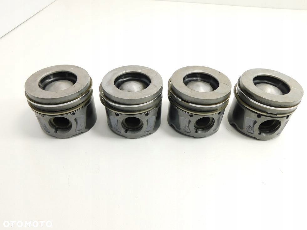 Tłok tłoki 2.0 HDI TDCI EURO 5 Ford Peugeot Citroen C5 III C4 II 508 5008 - 7