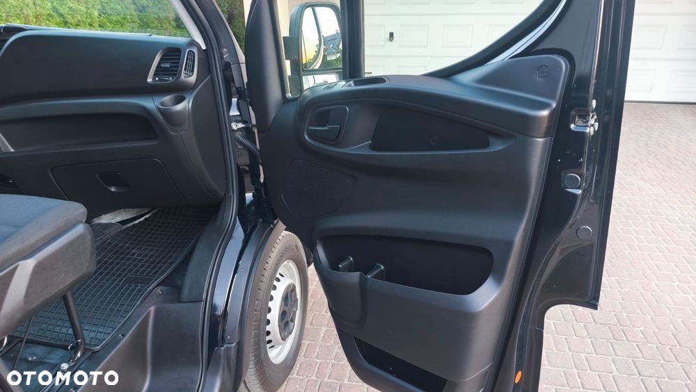 Iveco Daily - 12