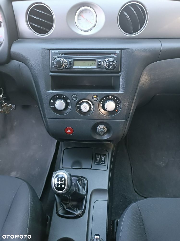 Mitsubishi Outlander - 19