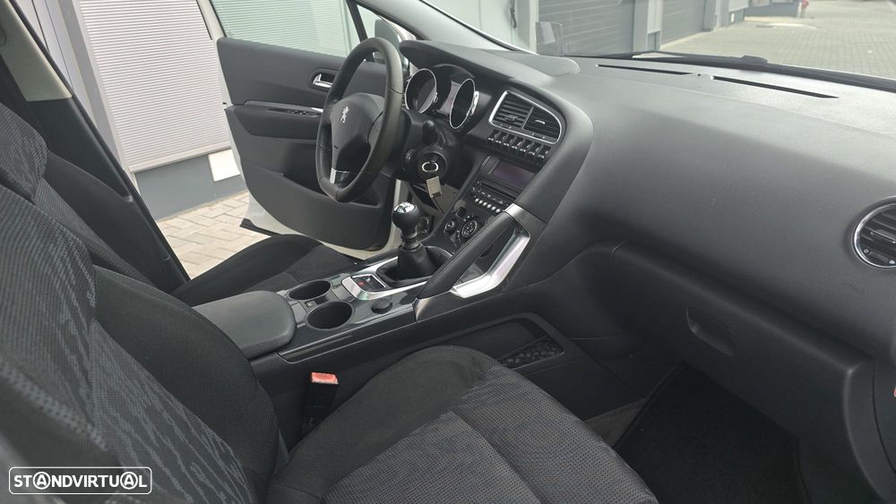 Peugeot 3008 1.6 HDi Sport - 12