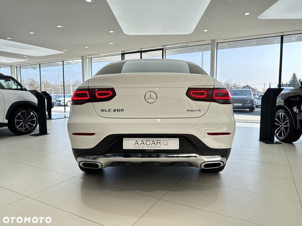 Mercedes-Benz GLC 200 4-Matic - 4
