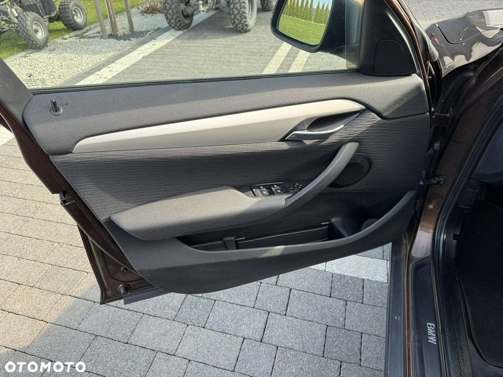 BMW X1 sDrive18d xLine - 18