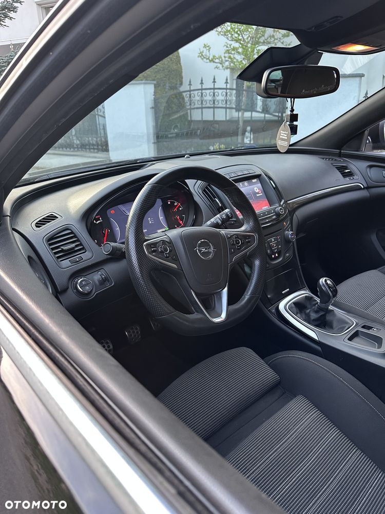 Opel Insignia - 15