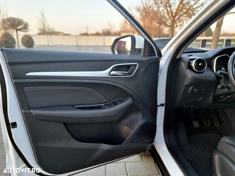 MG ZS ICE 1.5 VTI-tech Luxury - 9