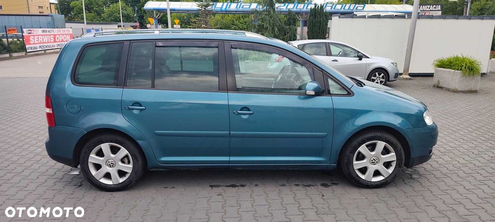 Volkswagen Touran - 2