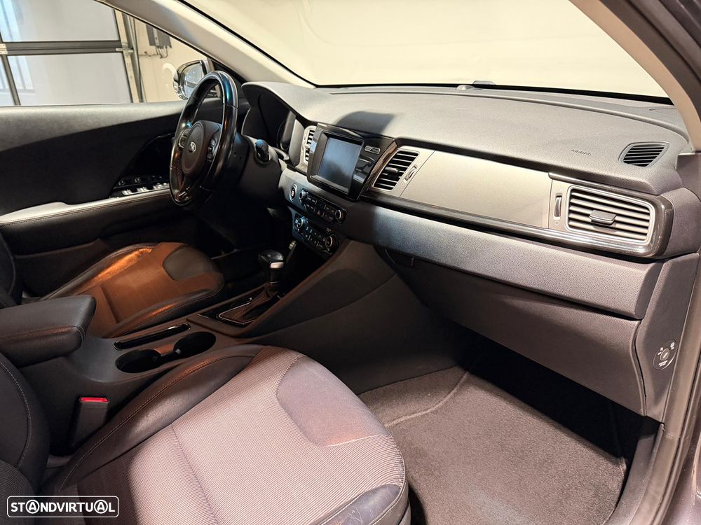 Kia Niro 1.6 GDi HEV - 26
