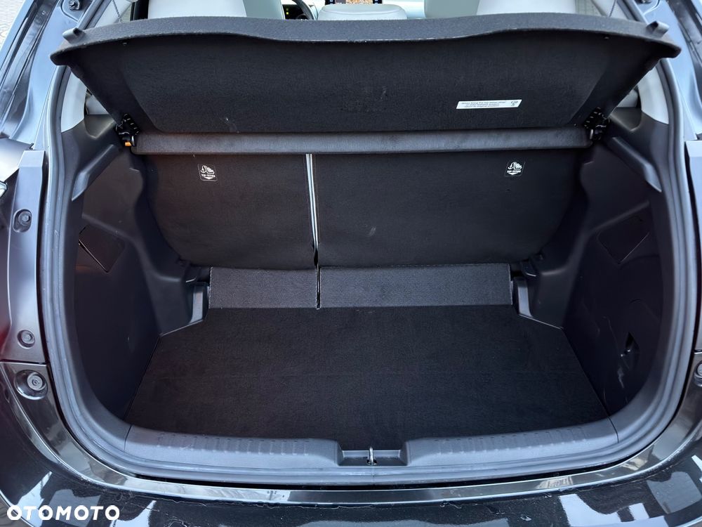 Toyota Yaris Hybrid 1.5 Executive - 16