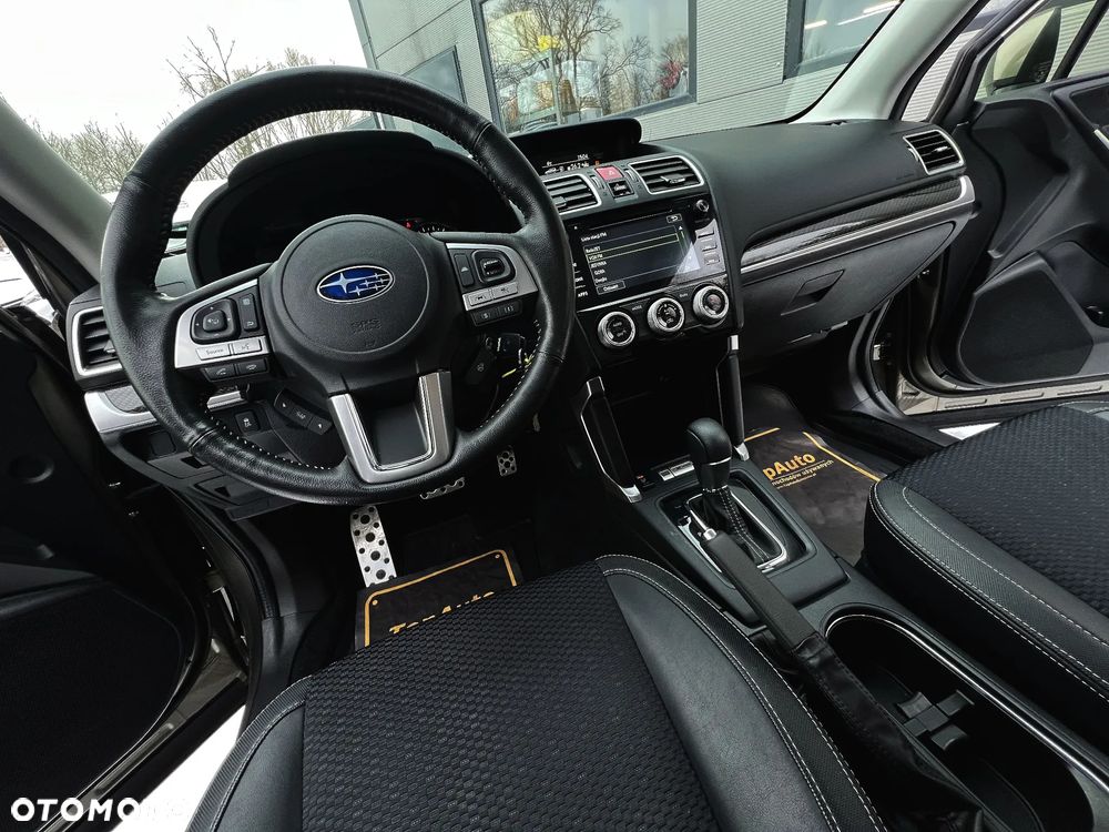 Subaru Forester 2.0 i Platinum Lineartronic - 27