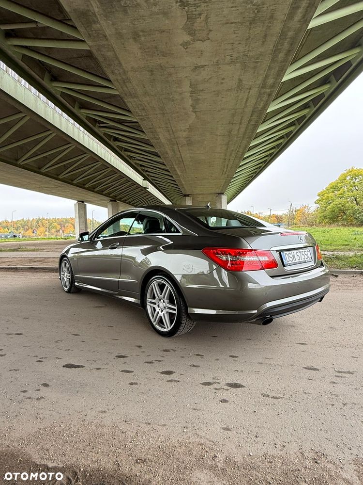 Mercedes-Benz Klasa E 350 CDI DPF BlueEFFICIENCY 7G-TRONIC Avantgarde - 9