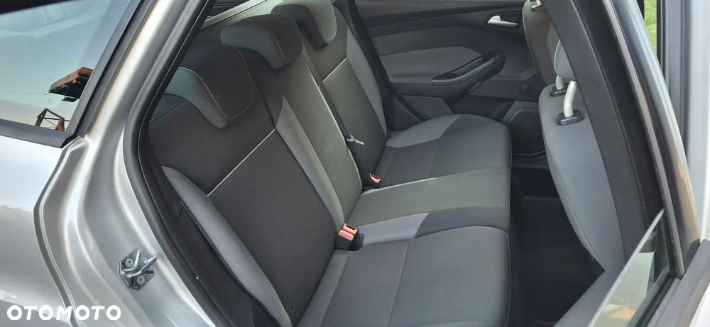 Ford Focus - 10
