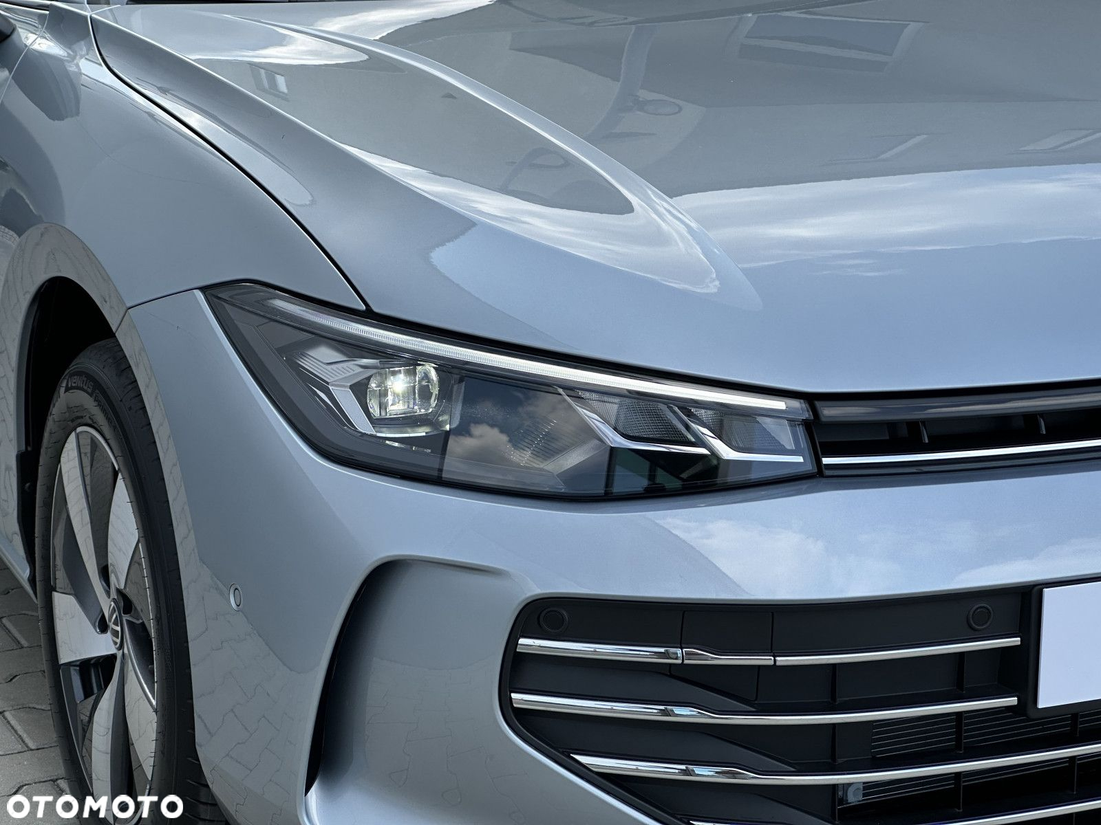 Volkswagen Passat - 4