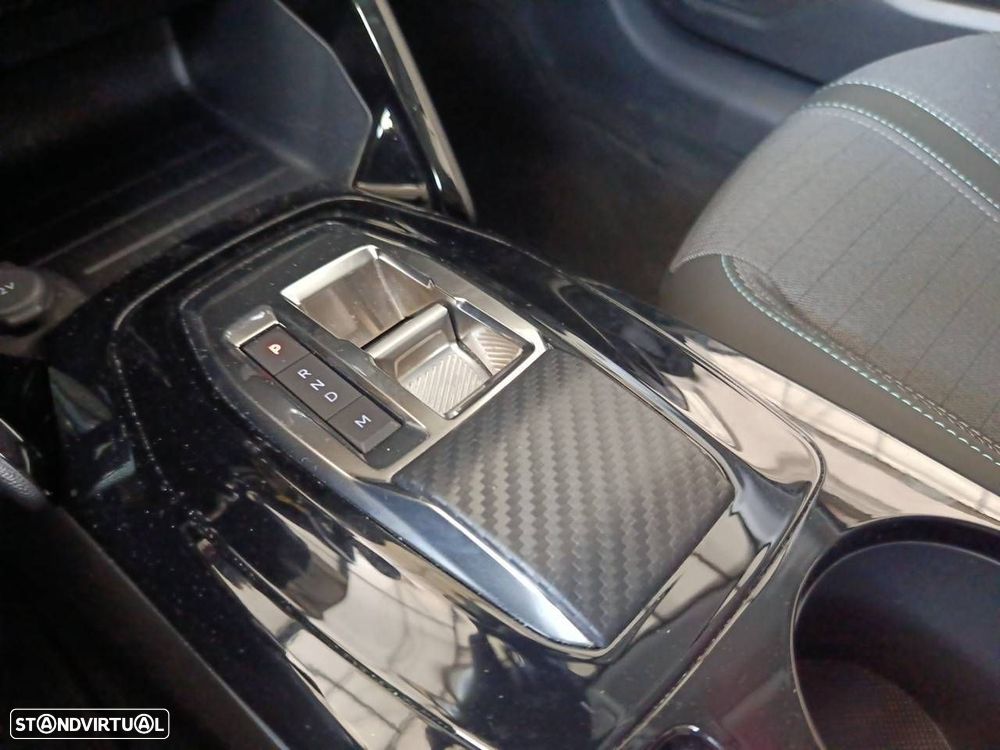 Peugeot 208 1.2 PureTech Allure Pack EAT8 - 19