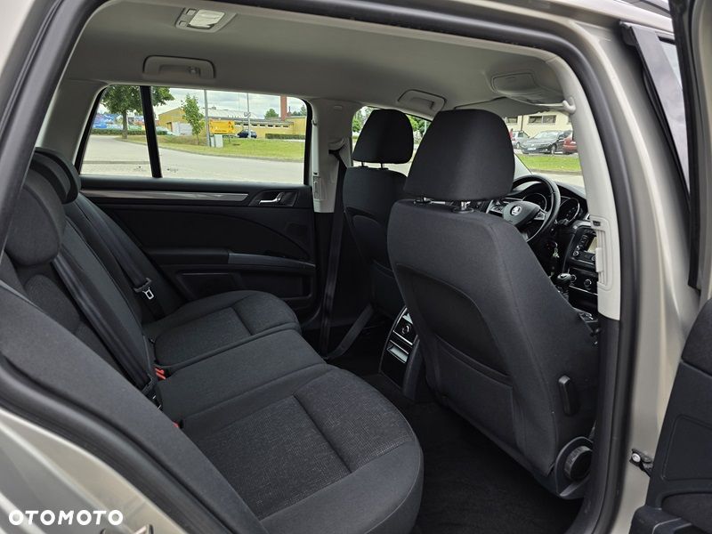Skoda Superb 1.6 TDI Green tec Active - 10