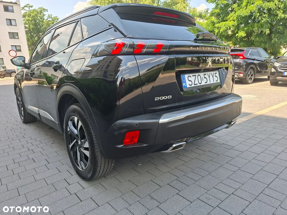 Peugeot 2008 - 8