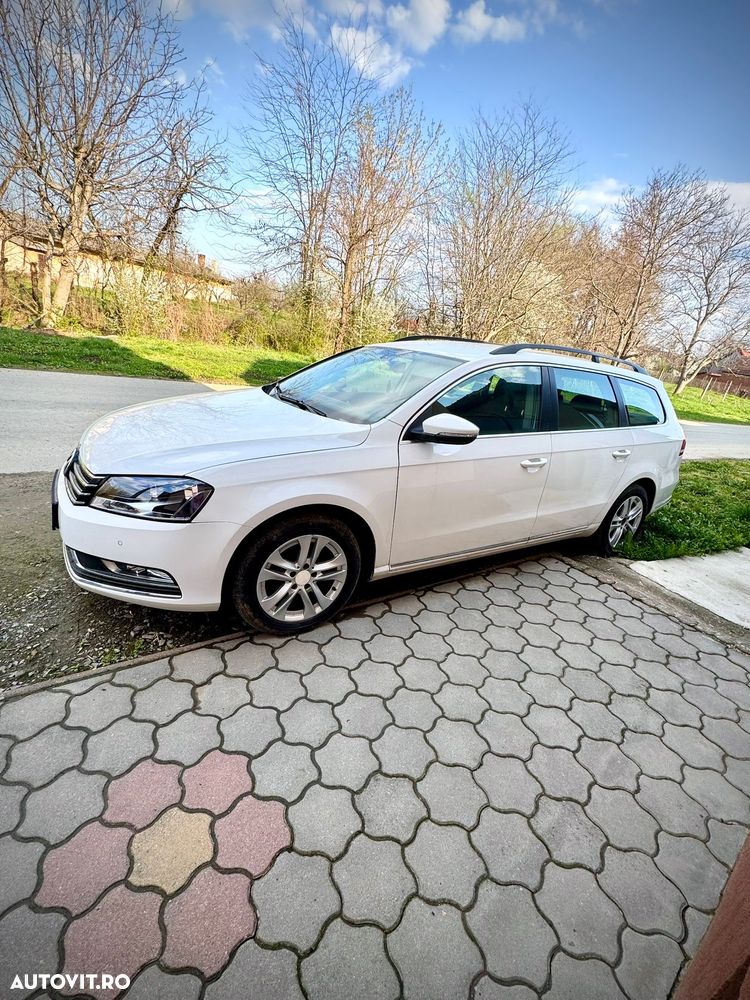 Volkswagen Passat - 4