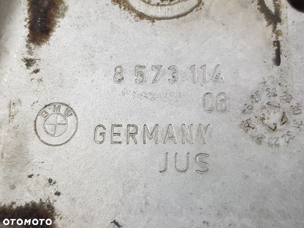 Osłona termiczna Turbosprężarki Turbo BMW G05 G06 G30 B57 3.0d 8573114 - 7