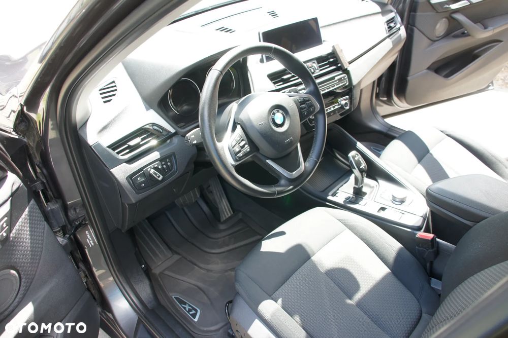 BMW X1 xDrive20d Sport - 25