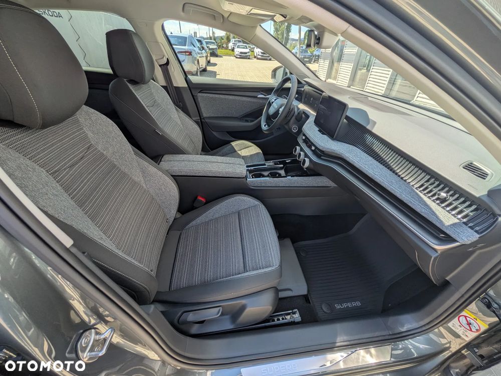 Skoda Superb 1.5 TSI mHEV Selection DSG - 15