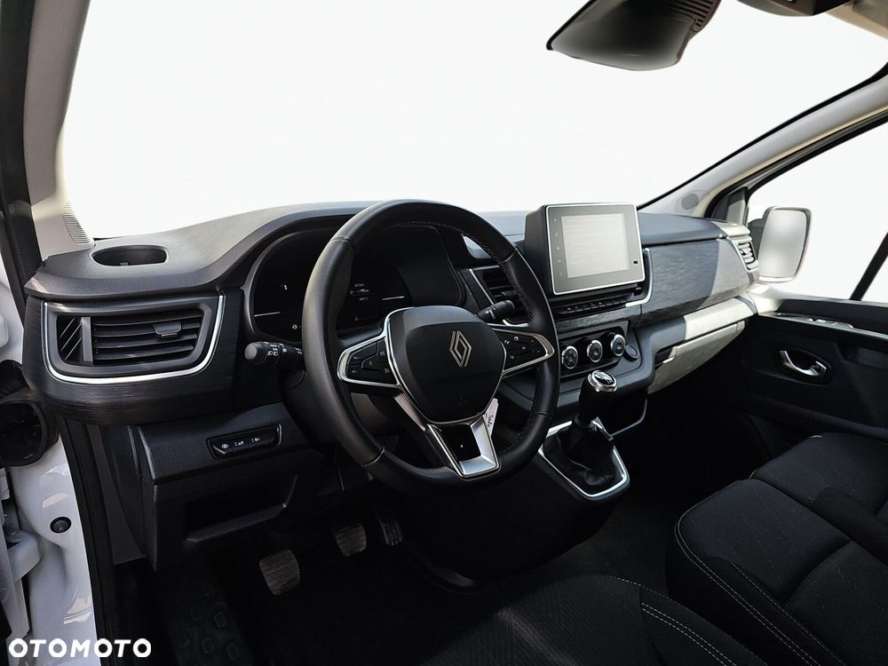 Renault Trafic - 12