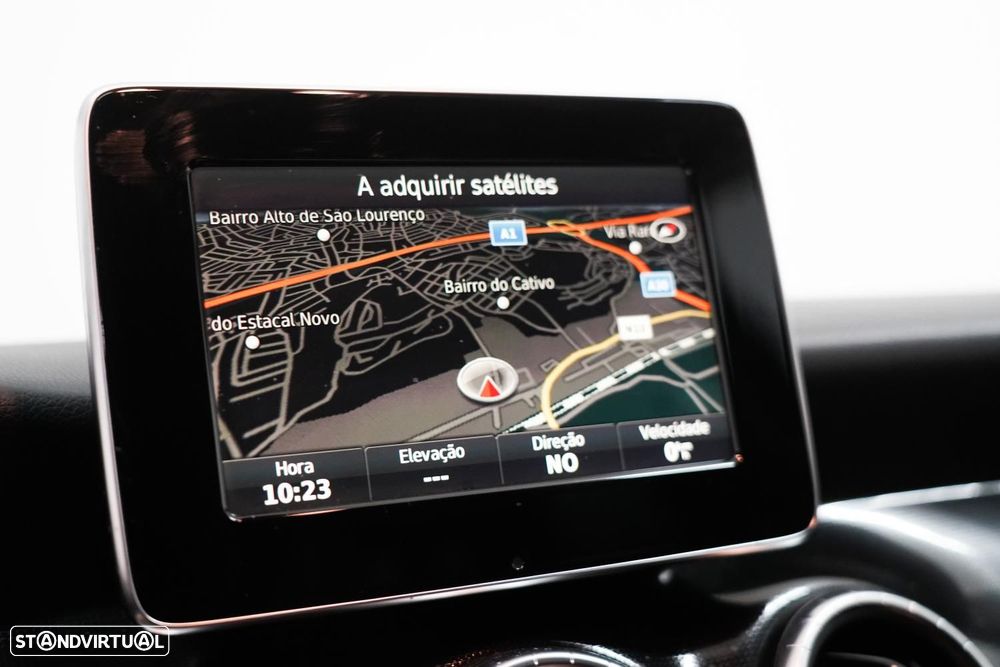 Mercedes-Benz CLA 180 d Shooting Brake Urban - 11