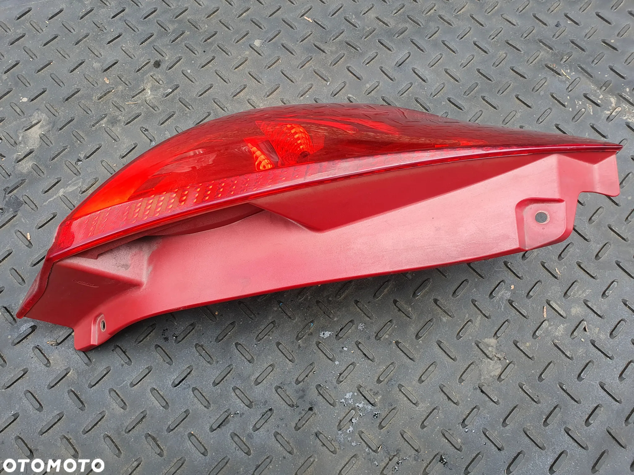 FORD FIESTA MK7 LAMPA LEWY TYŁ LEWA TYLNA 8A61-13405-A ORYGINAŁ - 2