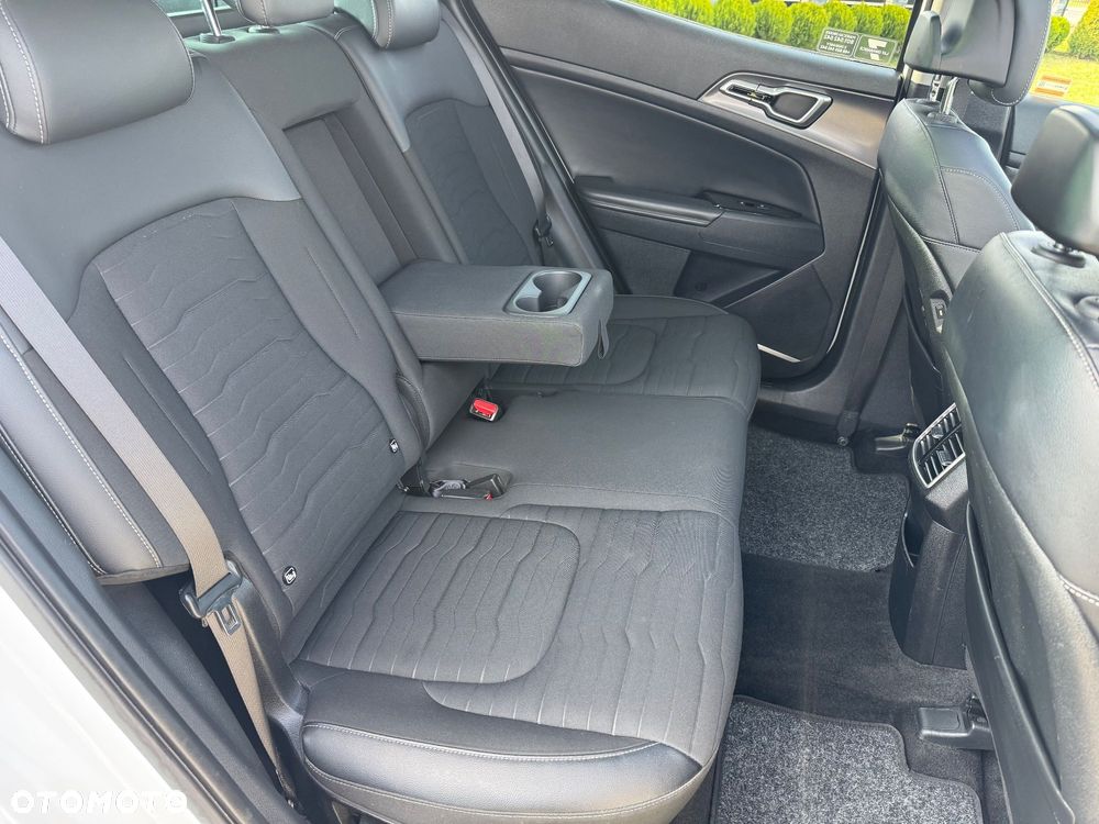 Kia Sportage 1.6 T-GDI MHEV Business Line 2WD DCT - 14