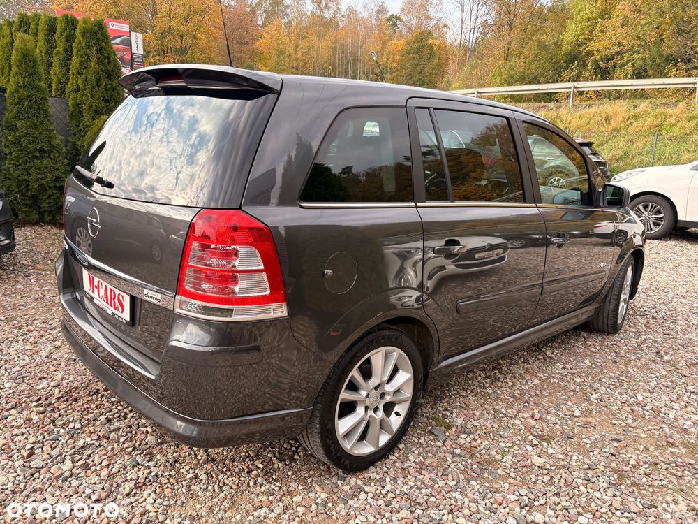 Opel Zafira 1.8 Sport - 10