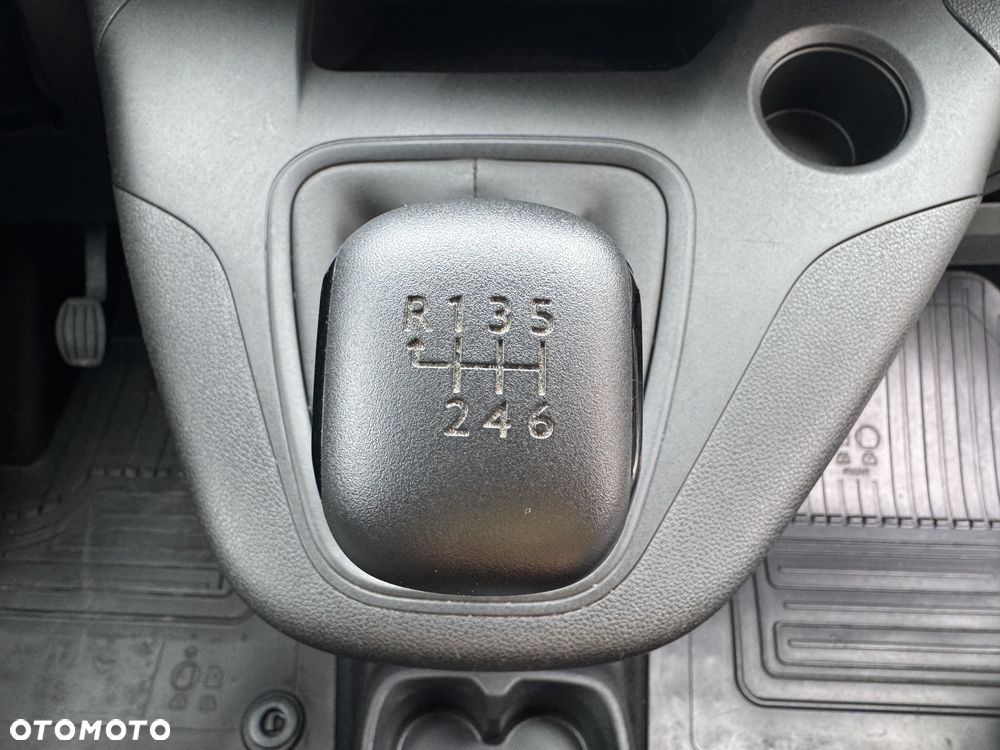 Toyota Proace City - 23
