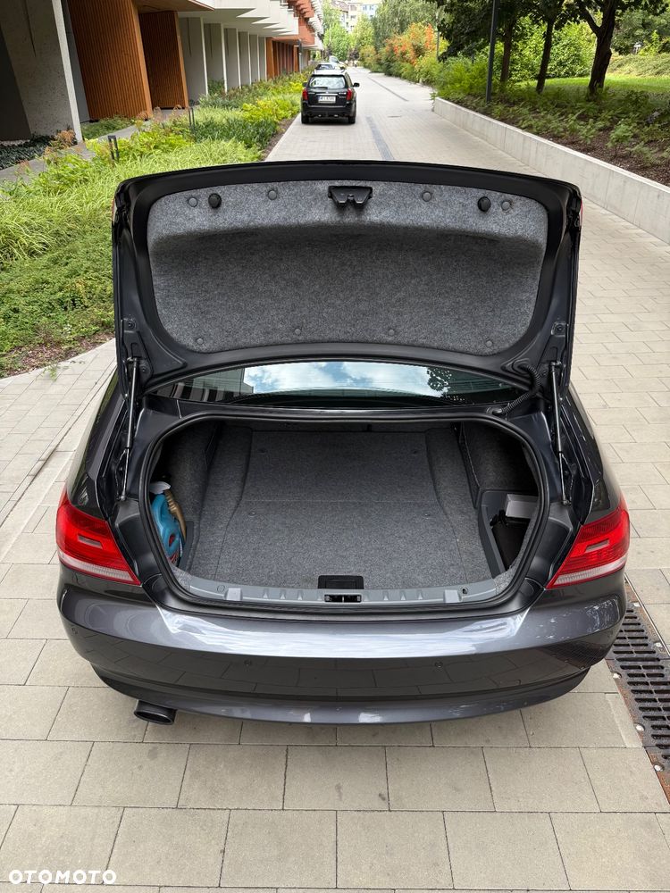 BMW Seria 3 320i Coupe - 8