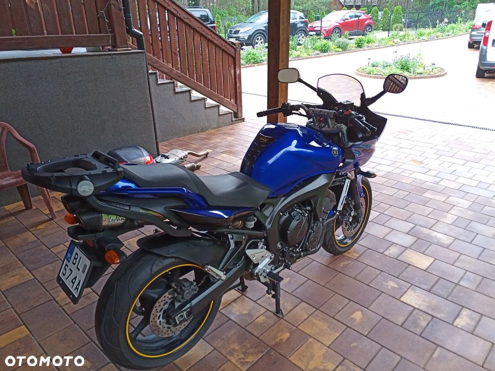 Yamaha FZ6 - 18