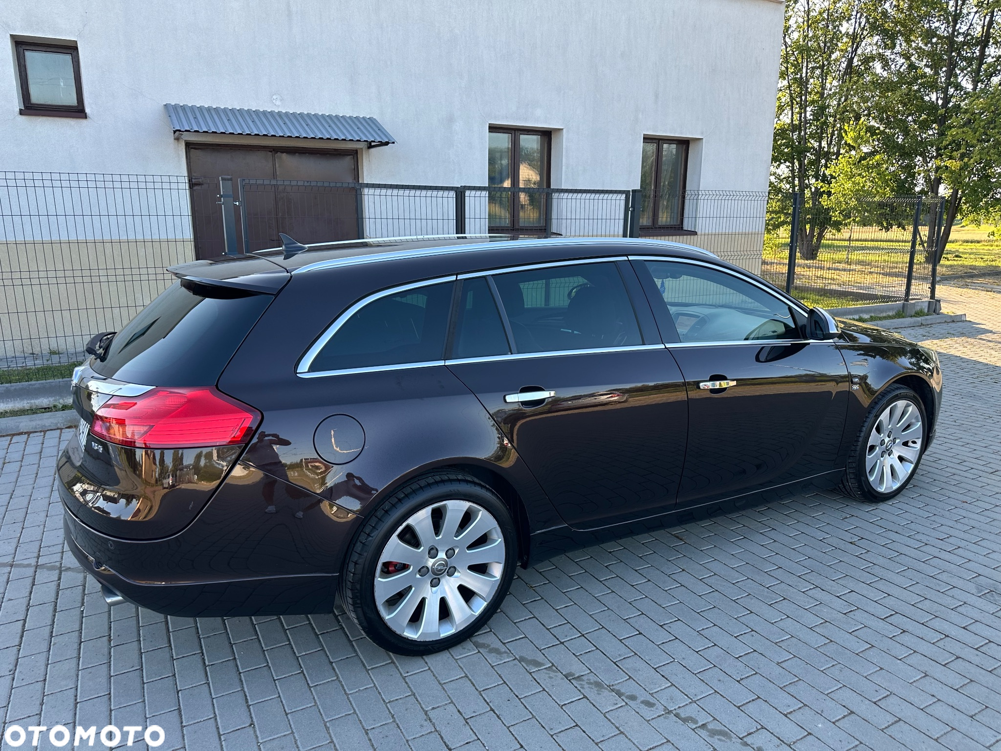 Opel Insignia 2.8 V6 Turbo Sports Tourer 4x4 Automatik Cosmo - 14
