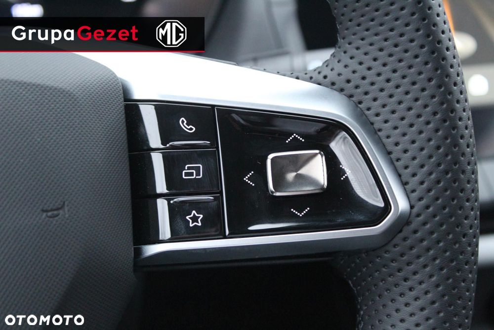 MG ZS - 13
