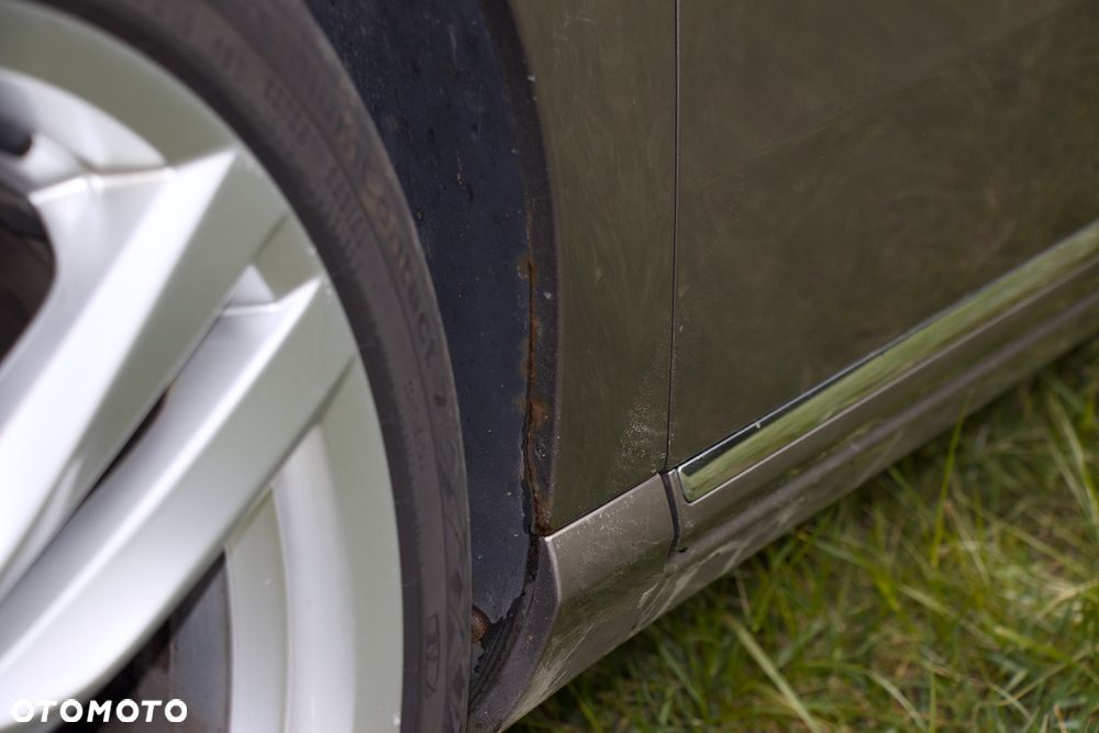 Volkswagen Passat Variant 2.0 TDI DSG BlueMotion Technology Exclusive - 35