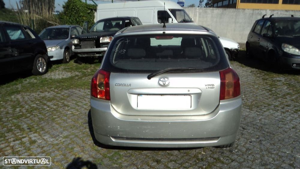 Toyota Corolla 1.4 D-4D 5P 2005 - Para Peças - 1