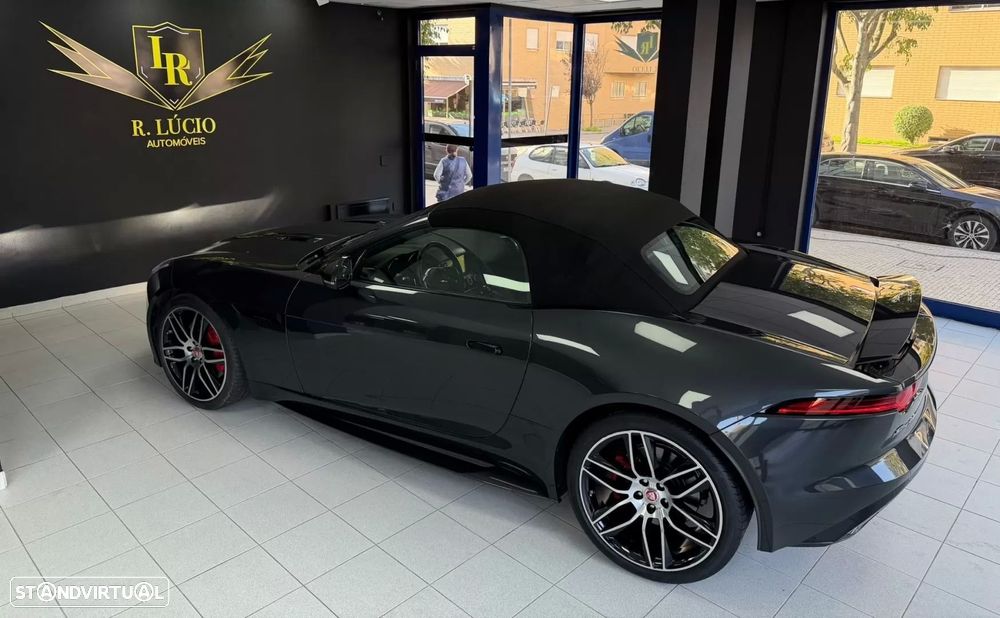 Jaguar F-Type 2.0 i4 Chequered Flag - 15