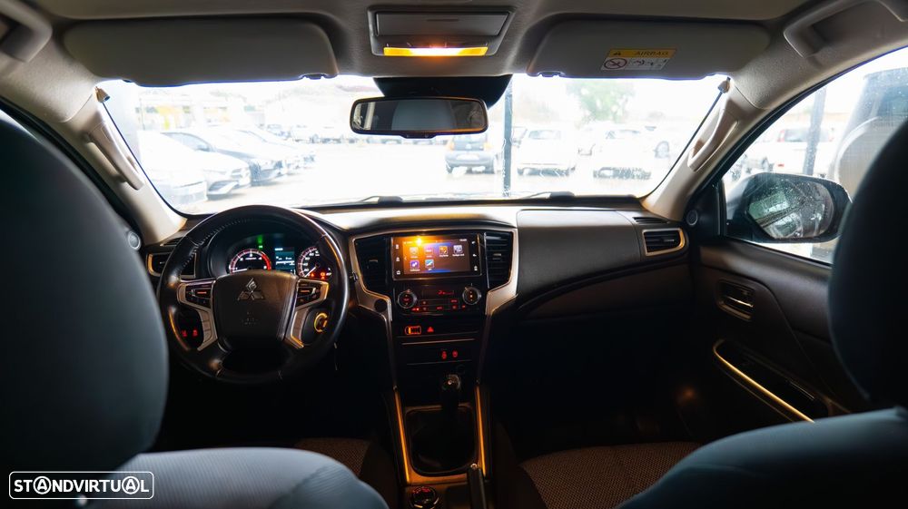 Mitsubishi L200 2.3 DI-D Strakar CD Intense 4WD - 23