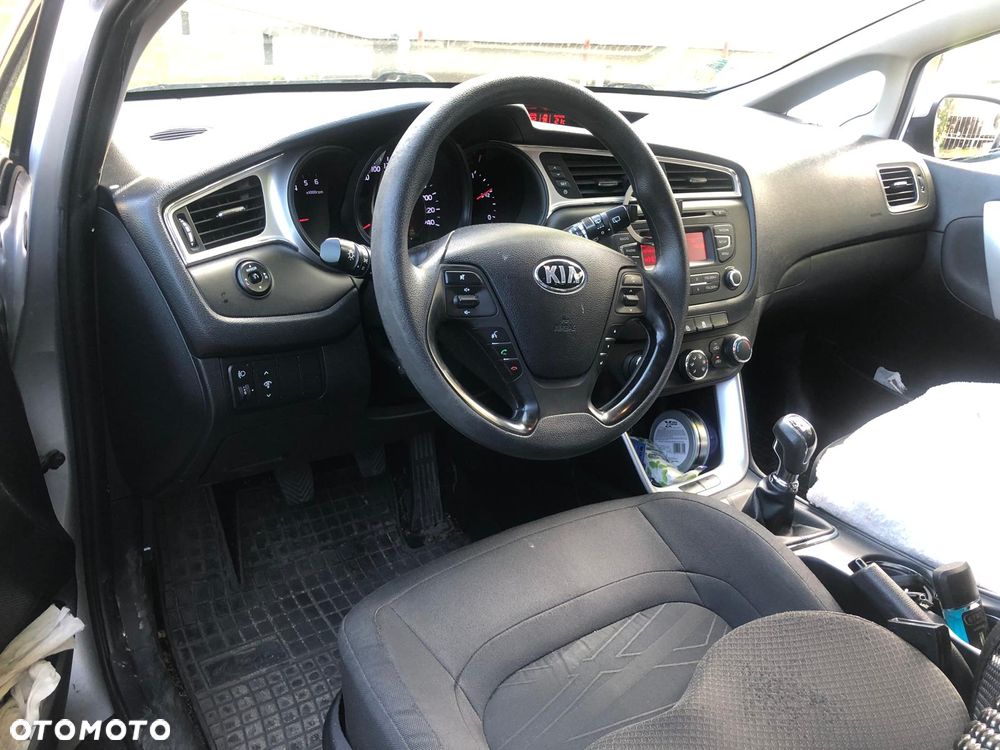 Kia Ceed - 5