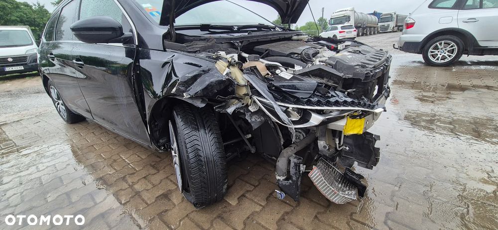 Peugeot 308 - 16