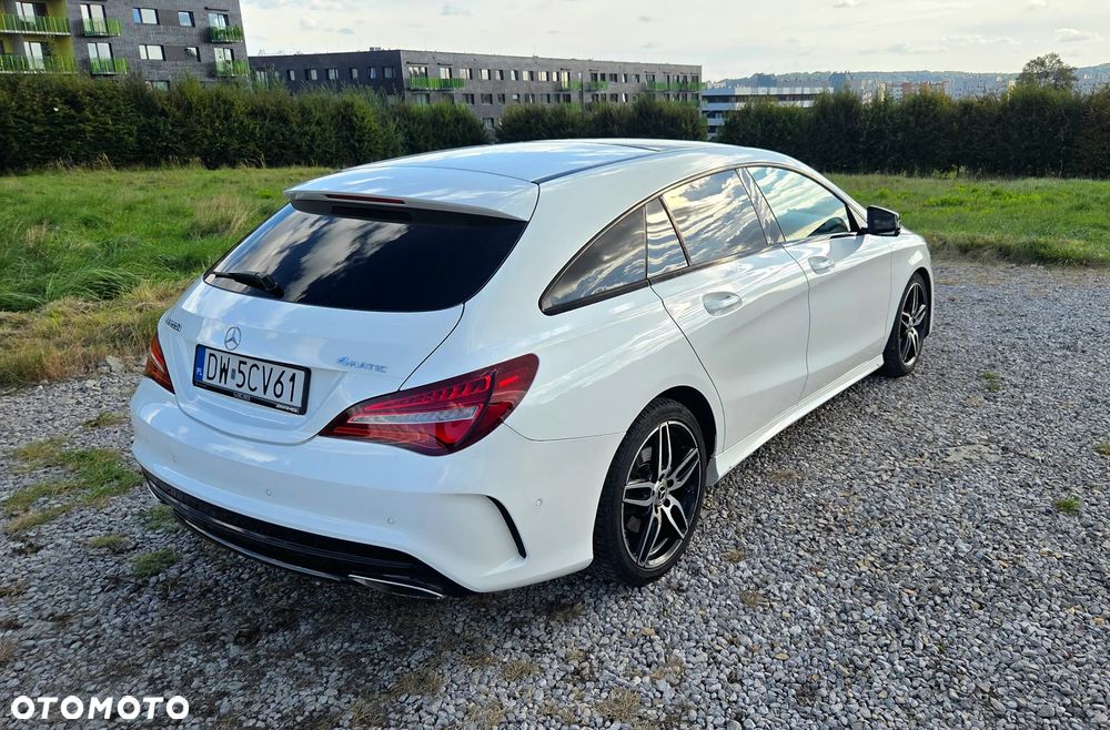 Mercedes-Benz CLA 220 4-Matic AMG Line - 6