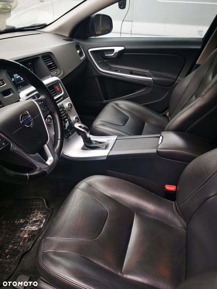 Volvo V60 - 12