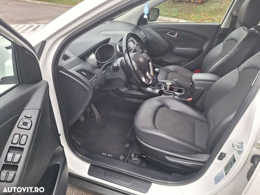 Hyundai ix35 1.7 CRDI 2WD Fifa World Cup Edition - 14
