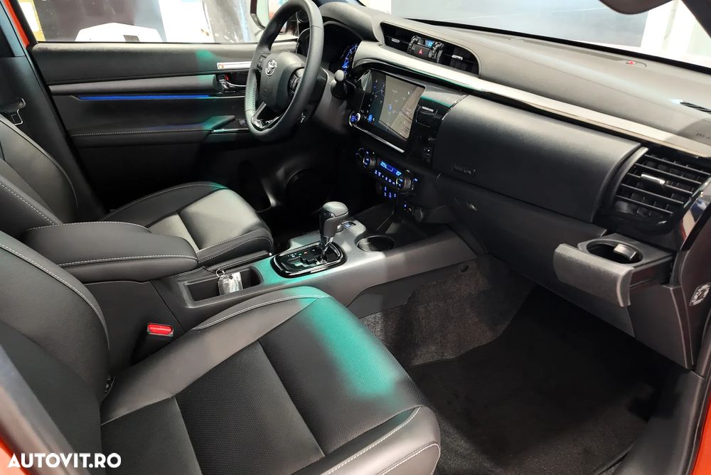 Toyota Hilux 2.8D 204CP 4x4 Double Cab AT Invincible - 20