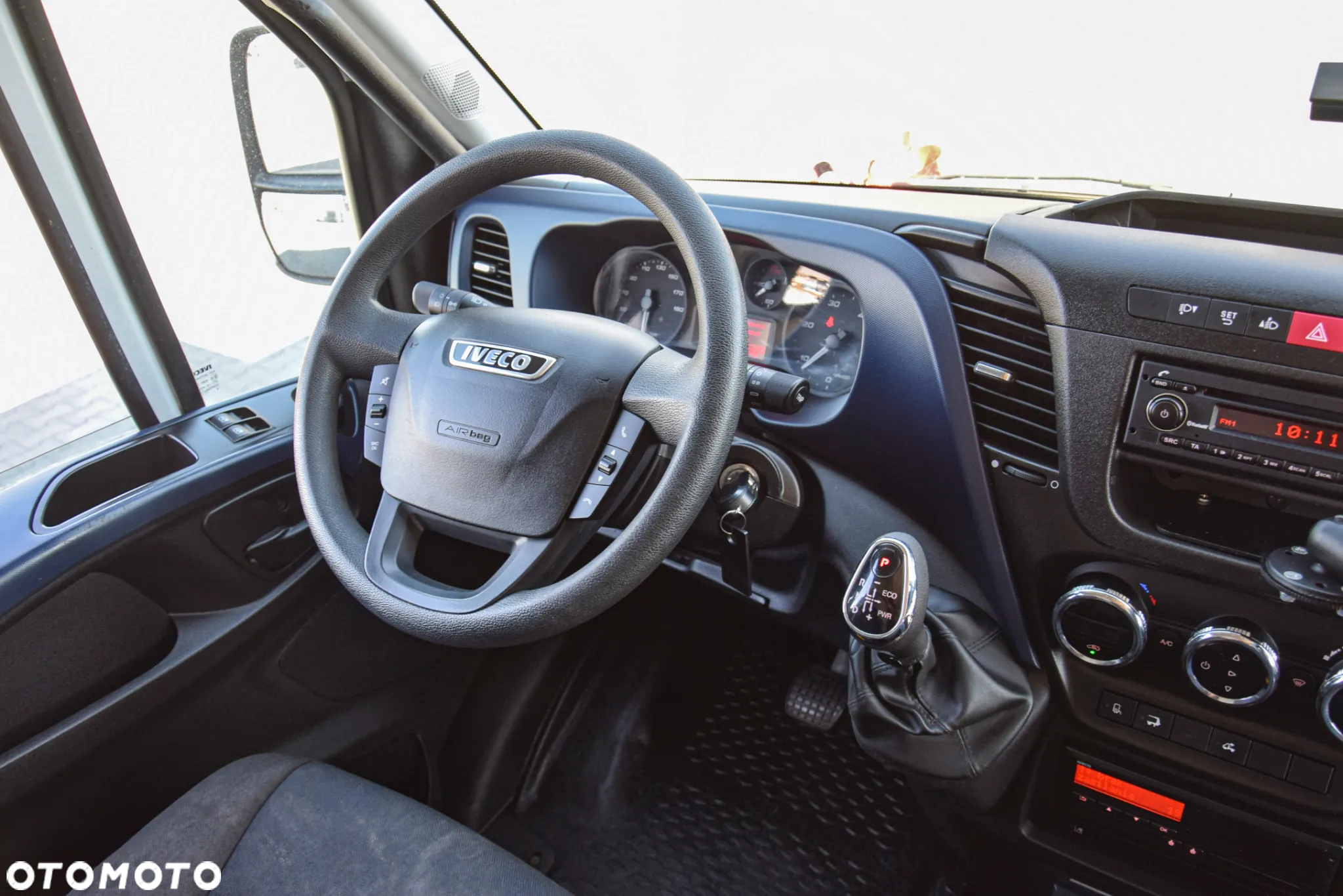 Iveco DAILY 70C18 / 3.0 - 180 KM / AUTOMAT HI-MATIC / 3 OSOBY / CHŁODNIA - MROŹNIA 4,55 M / AGREGAD FRIGOBLOCK / WINDA SORENSEN / KLIMA / TEMPOMAT / KAMERA COFANIA / REGULOWANE ZAWIESZENIE / SERWISOWANY / SPROWADZONY Z NIEMIEC - 29
