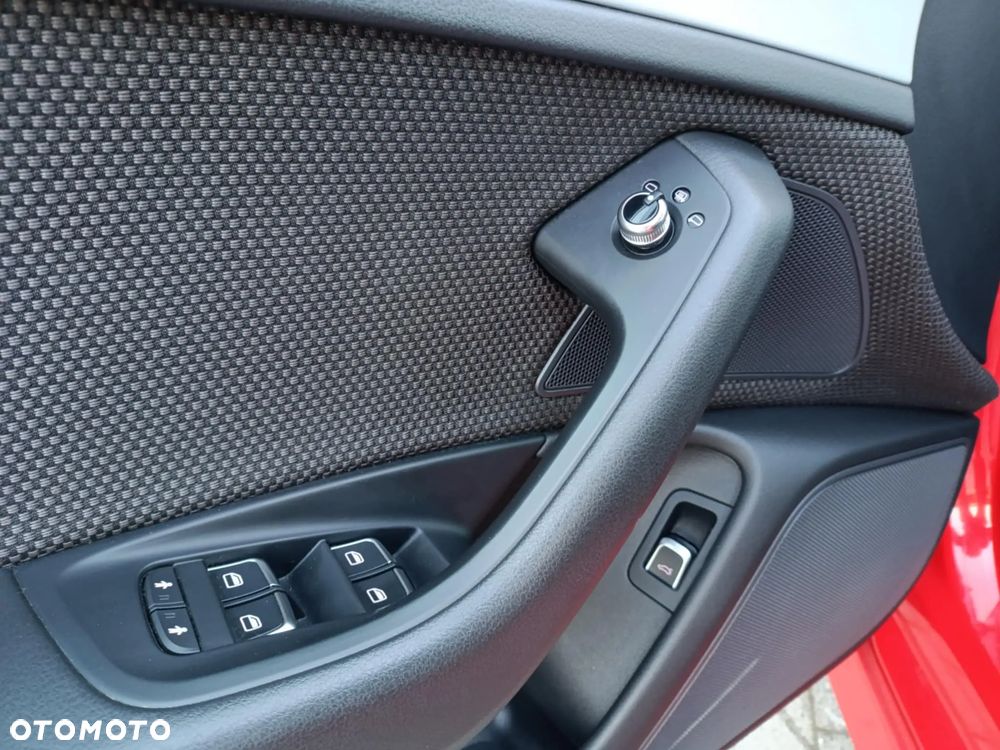 Audi A6 Avant 2.0 TDI Quattro S tronic - 5