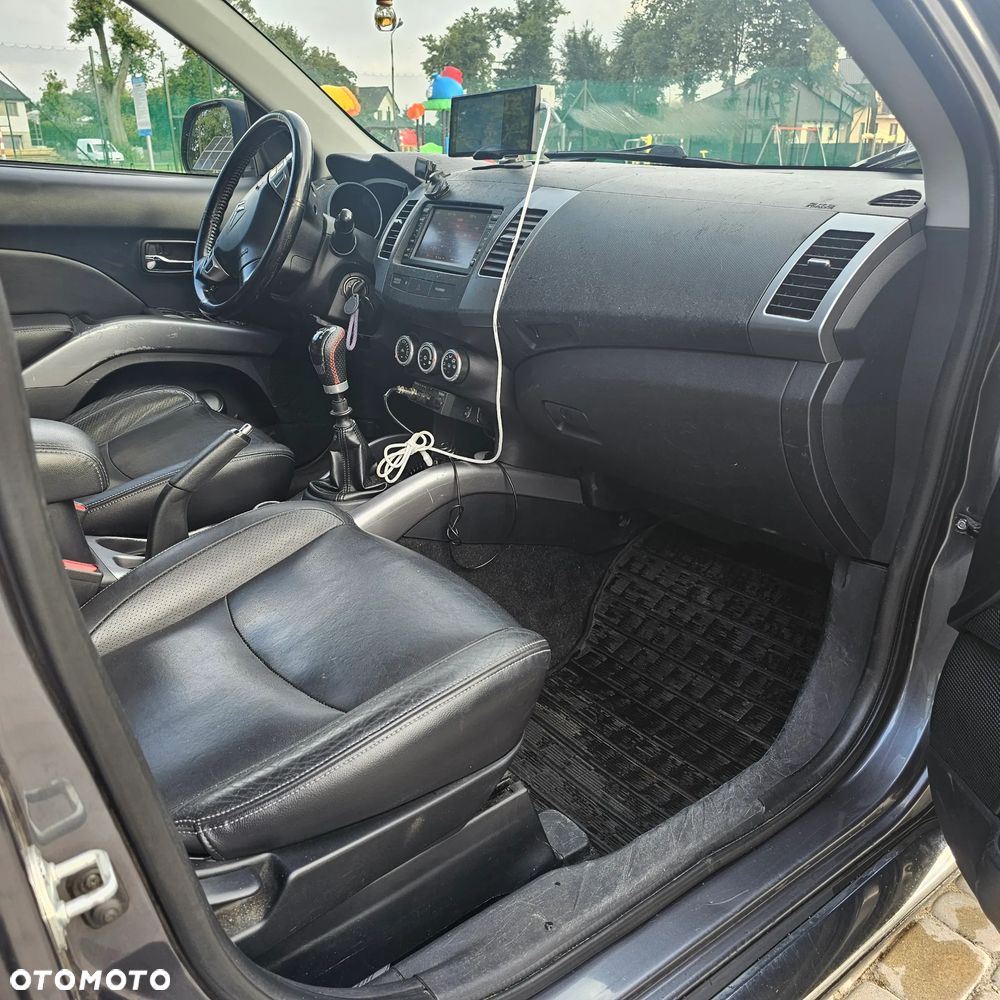 Citroën C-Crosser 2.2 HDi Exclusive - 9