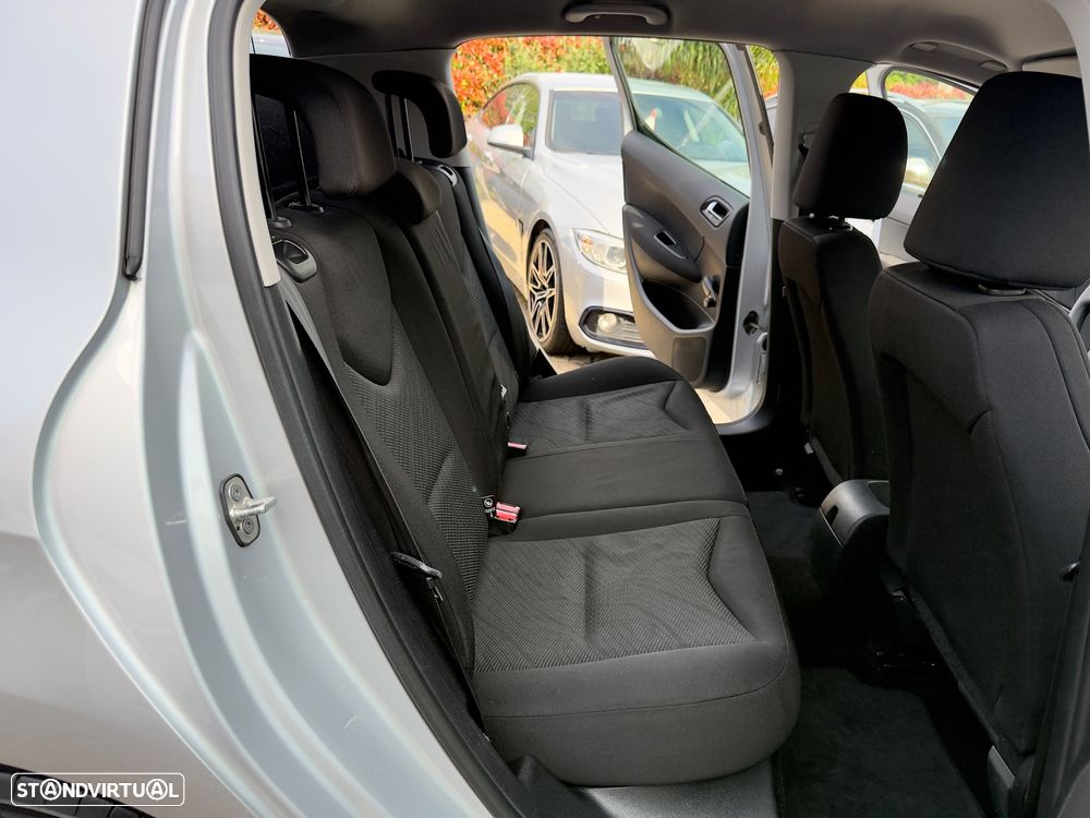 Peugeot 308 1.6 HDi Executive - 46